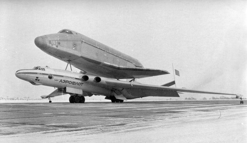самолет ВМ-Т с Бураном